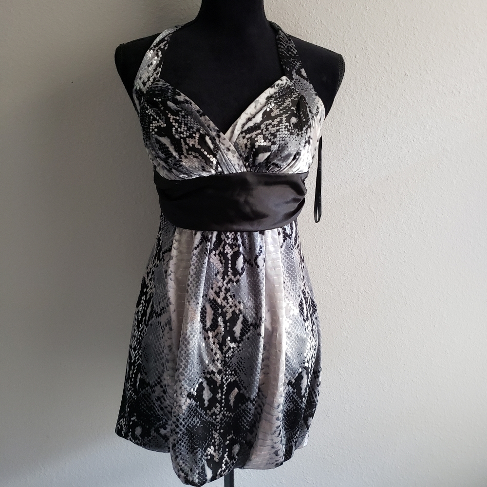 B DARLIN GREY DRESS Size:9/10